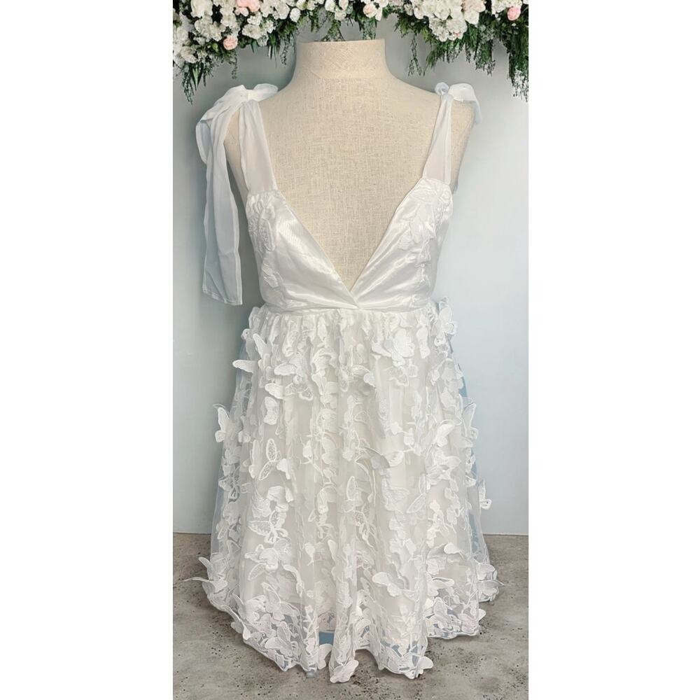 The Post‎ Women’s 3D Butterfly Babydoll Mini Dress V-neck Backless White Small